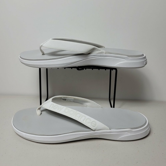 New Balance Lightweight white men’s Flip Flop Thong Sandals Slides Sz 13 - Picture 1 of 8